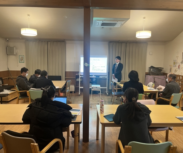 デイサービスの研修に来ていただきました。